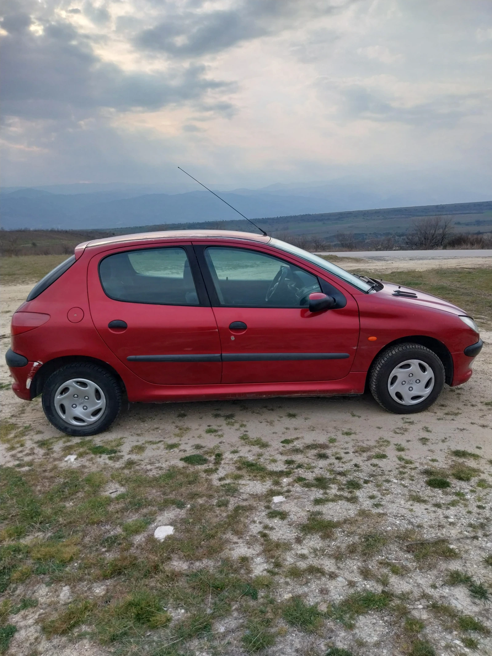 Peugeot 206 1и4 , БЕНИН , снимка 6 - Автомобили и джипове - 53880357