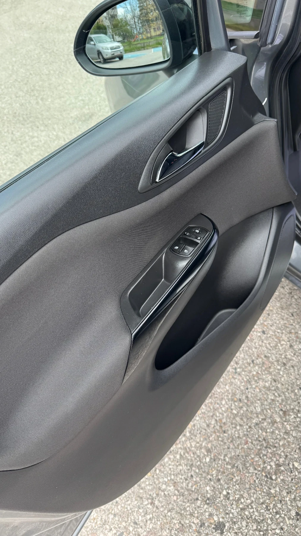 Opel Corsa 1, 2i 70ps 120 Aniversary, снимка 11 - Автомобили и джипове - 54151811