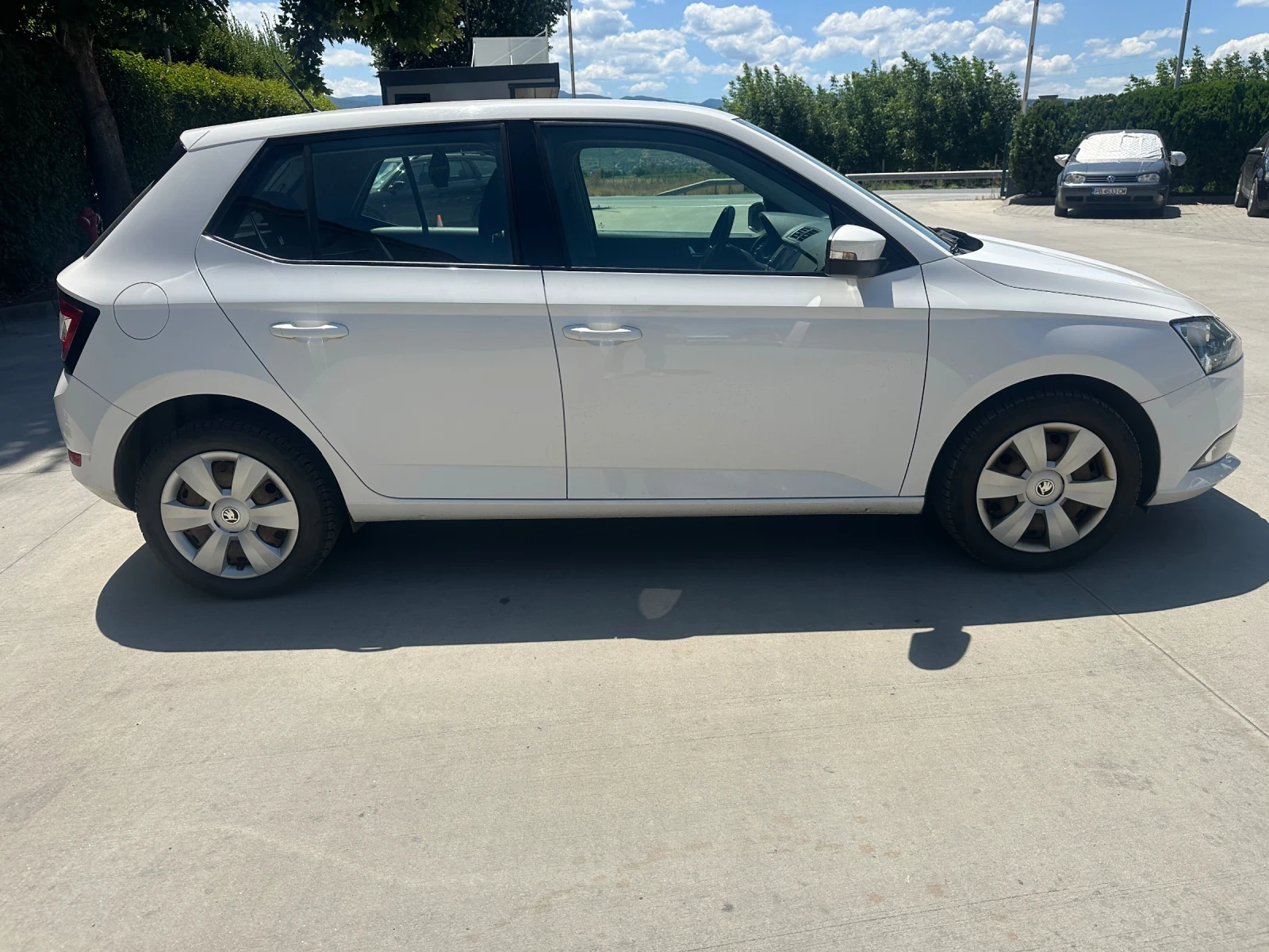 Skoda Fabia, снимка 2 - Автомобили и джипове - 55392230