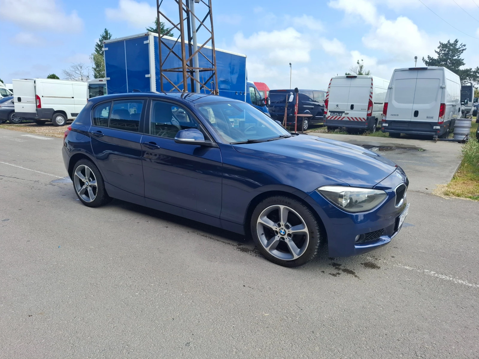 BMW 118 2.0D Navi Кожа , снимка 2 - Автомобили и джипове - 54787601