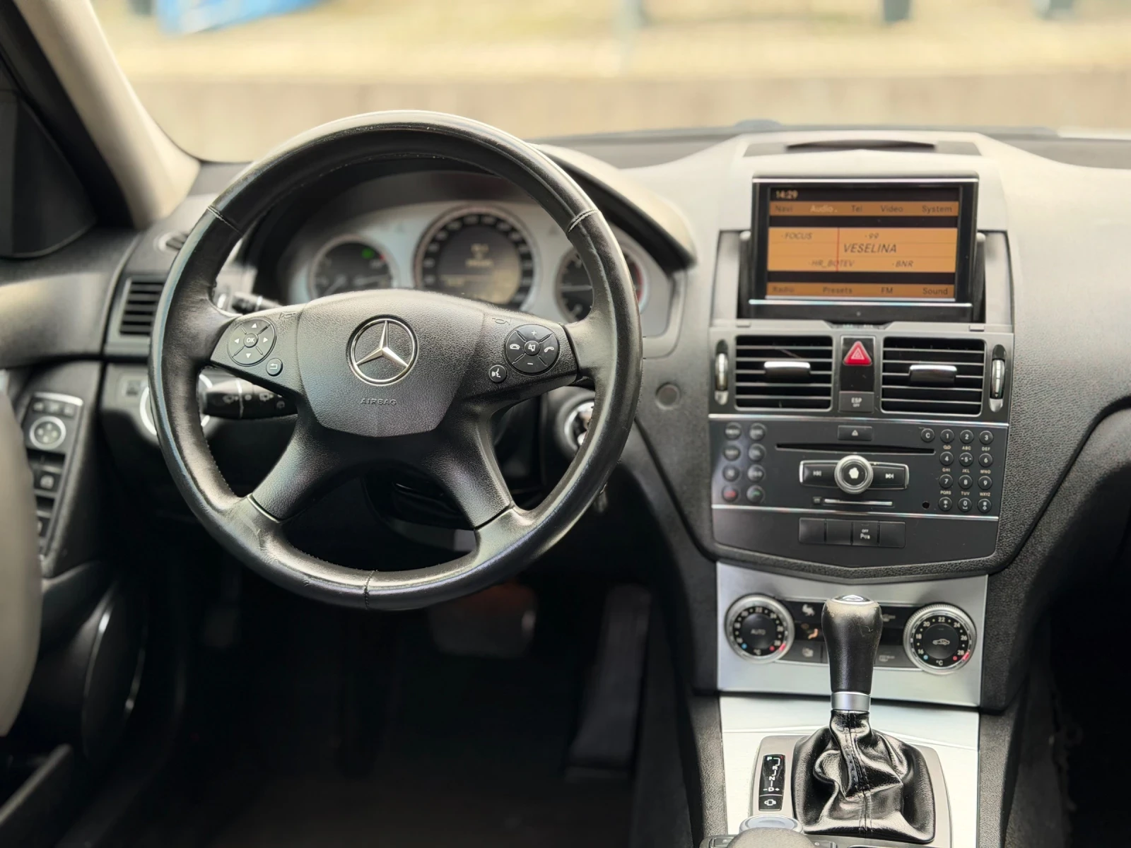 Mercedes-Benz C 220 2.2CDi~170hp~XENON~NAVI, снимка 10 - Автомобили и джипове - 54913992