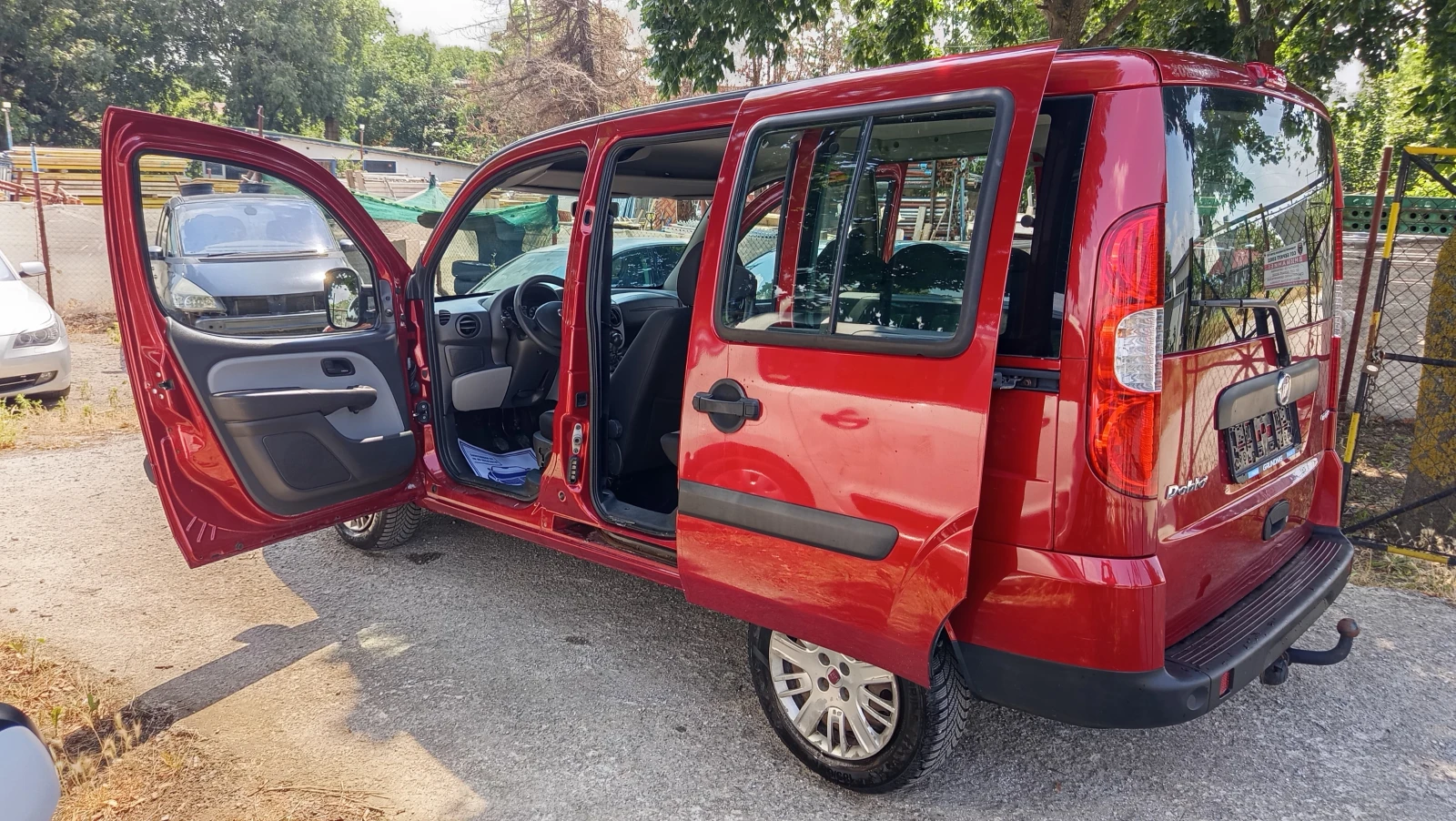 Fiat Doblo 1.3mjet 7МЕСТЕН РЕСОРИ, снимка 10 - Автомобили и джипове - 55145881