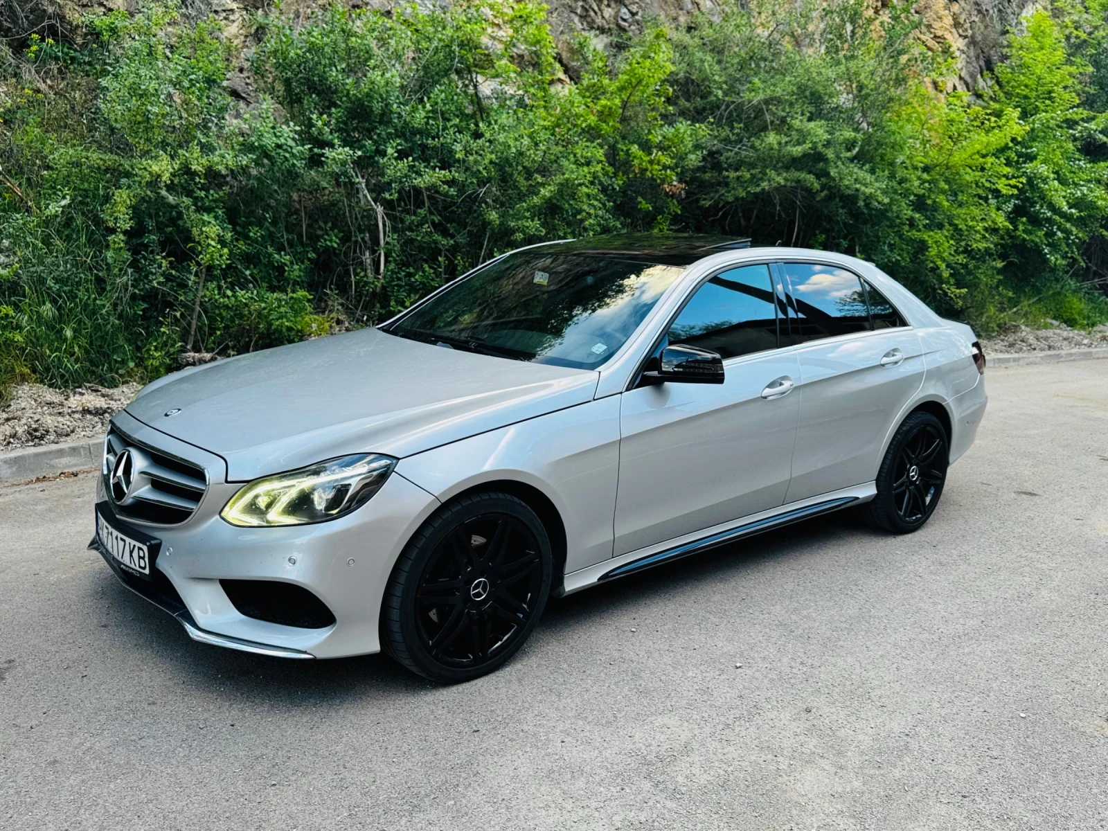 Mercedes-Benz E 250 AMG, 4-Matic , Air-matic, снимка 8 - Автомобили и джипове - 55911213