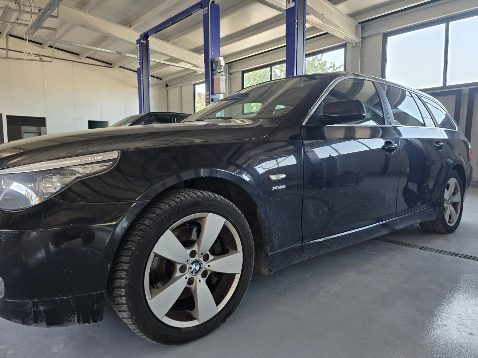 BMW 530 3.0D xdrive, снимка 3 - Автомобили и джипове - 56137732