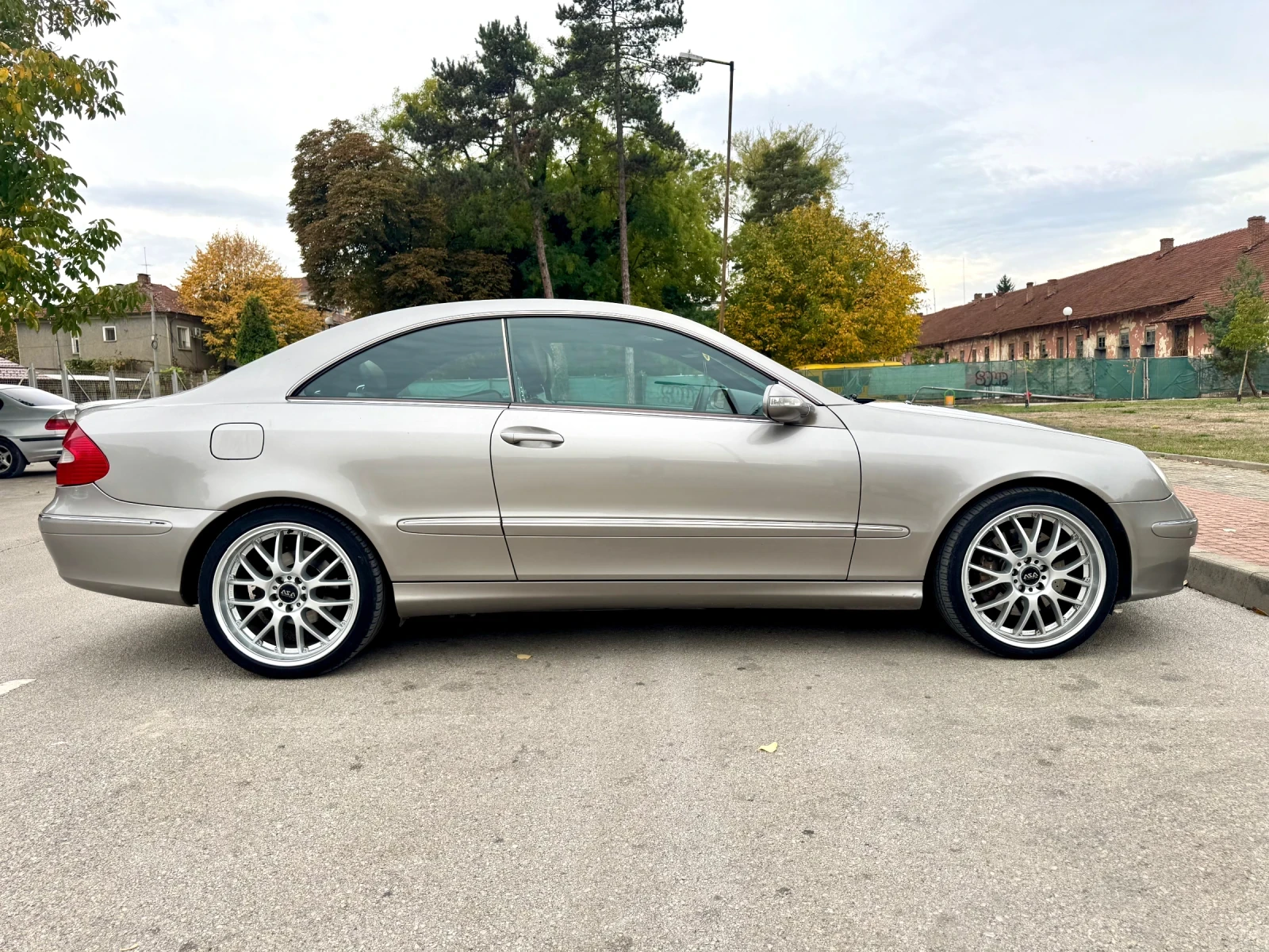 Mercedes-Benz CLK 350 Limited Edition, снимка 7 - Автомобили и джипове - 56525149