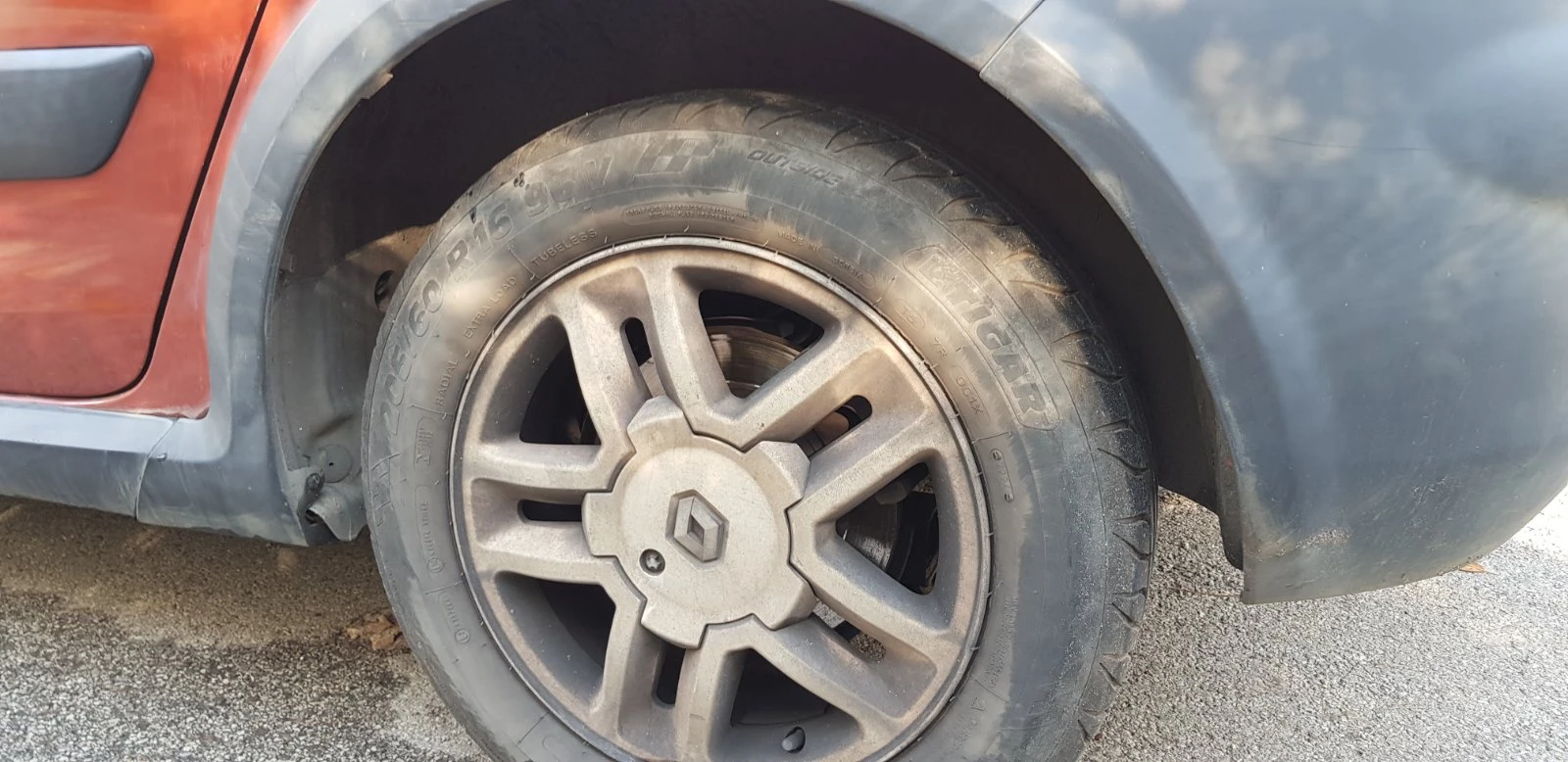 Renault Megane Scenik, снимка 4 - Автомобили и джипове - 56627097
