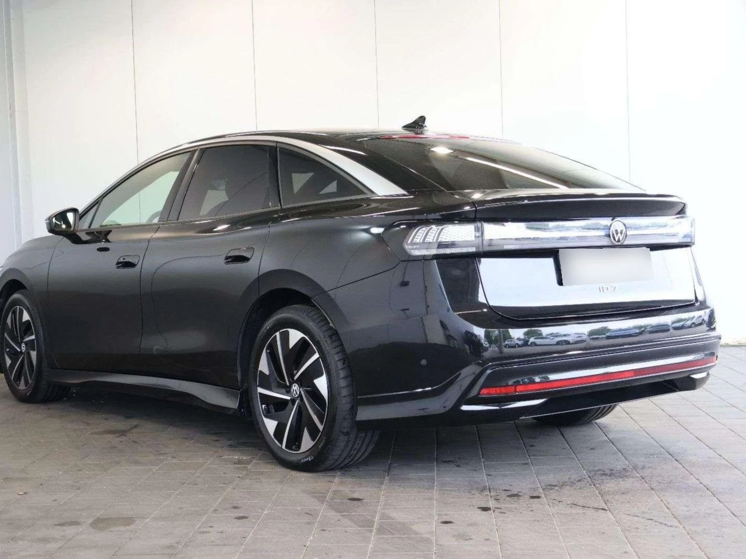VW ID.7 Pro - 77 kWh - 286 кс - Гаранционна, снимка 3 - Автомобили и джипове - 56733607