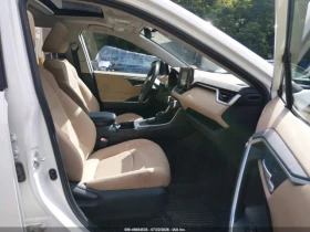 Toyota Rav4 HYBRID* XLE* ПОДГРЕВ* ШИБИДАХ* NAVI* LED* , снимка 5