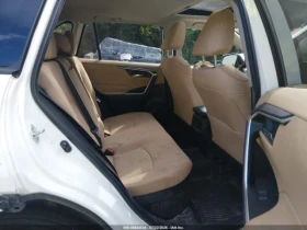 Toyota Rav4 HYBRID* XLE* ПОДГРЕВ* ШИБИДАХ* NAVI* LED* , снимка 8