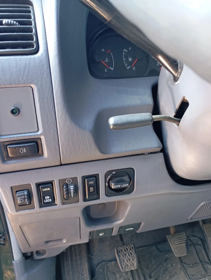 Toyota Land cruiser 3.0 163, снимка 6 - Автомобили и джипове - 52881526