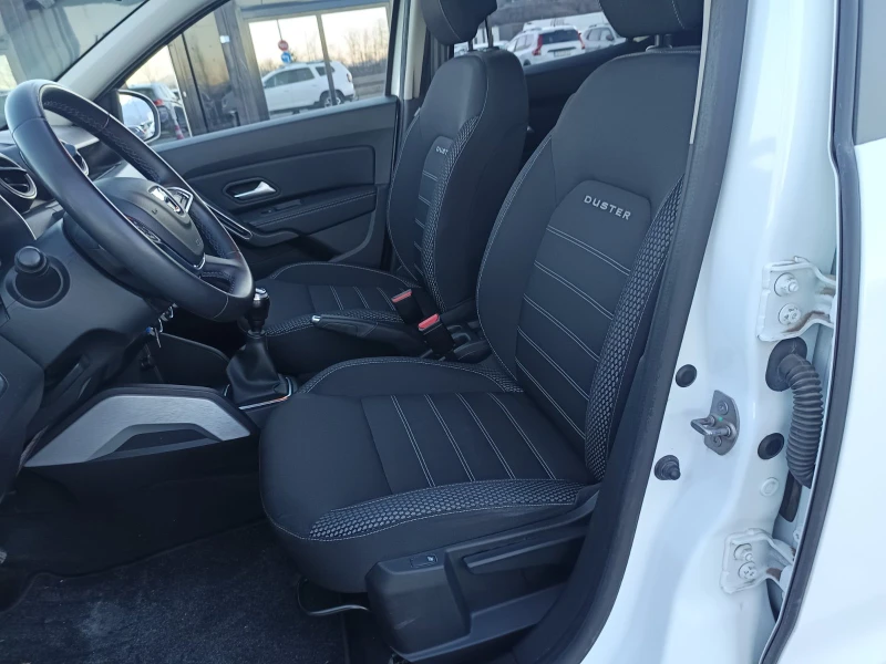 Dacia Duster 1.3 Tce/150 к.с. / 4x4 /Prestige, снимка 11 - Автомобили и джипове - 53085863