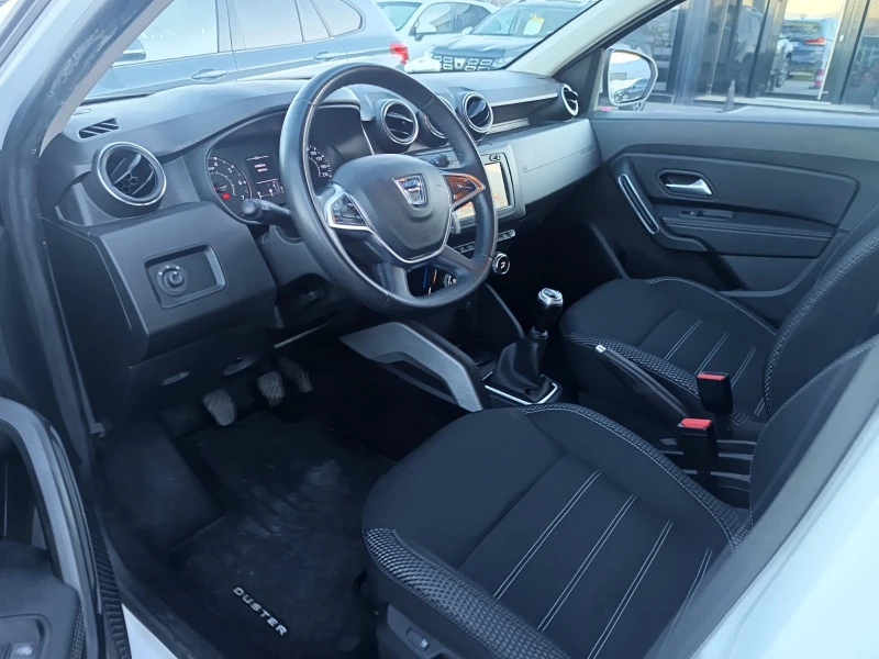 Dacia Duster 1.3 Tce/150 к.с. / 4x4 /Prestige, снимка 13 - Автомобили и джипове - 53085863