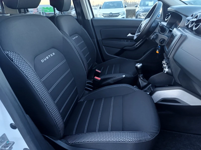 Dacia Duster 1.3 Tce/150 к.с. / 4x4 /Prestige, снимка 14 - Автомобили и джипове - 53085863
