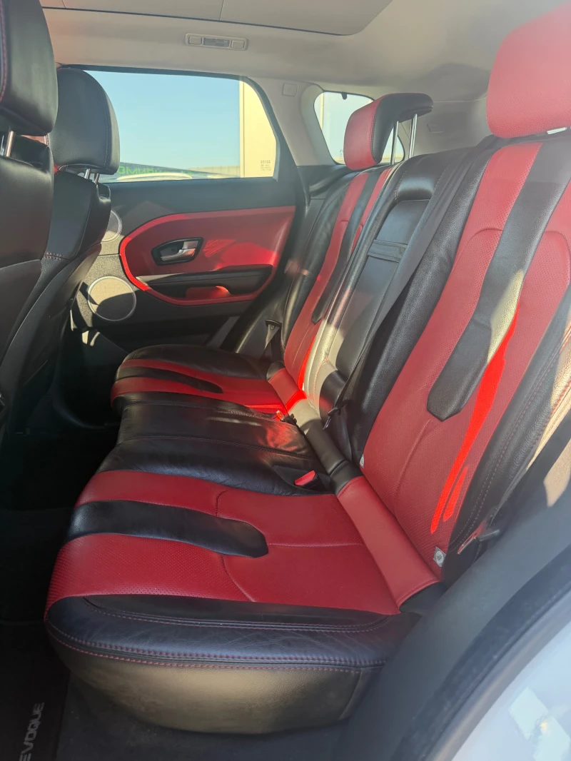 Land Rover Range Rover Evoque 2.2 SD4/PANORAMA/MERIDIAN/LIZING, снимка 7 - Автомобили и джипове - 53181948