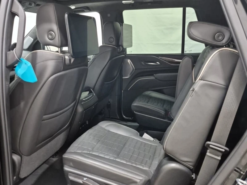 Cadillac Escalade * 4WD SPORT PLATINUM * CARFAX * АВТОФИНАНСИРАНЕ, снимка 13 - Автомобили и джипове - 53260876