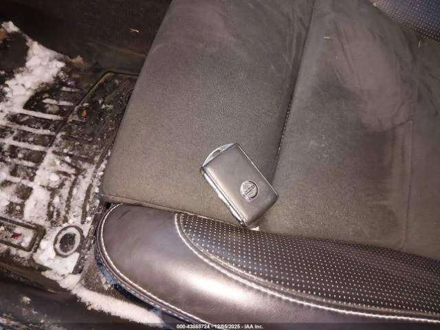 Volvo XC40 T5* AWD* KEYLESS* ПОДГРЕВ* КАМЕРА* , снимка 14 - Автомобили и джипове - 54031360