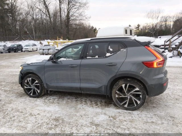 Volvo XC40 T5* AWD* KEYLESS* ПОДГРЕВ* КАМЕРА* , снимка 5 - Автомобили и джипове - 54031360