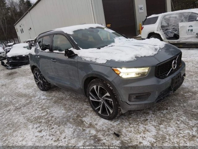 Volvo XC40 T5* AWD* KEYLESS* ПОДГРЕВ* КАМЕРА*  | Auto.bg — изображение 1