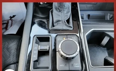 Toyota Tundra HYBRID CREW MAX TRD 4x4, снимка 11 - Автомобили и джипове - 56078825