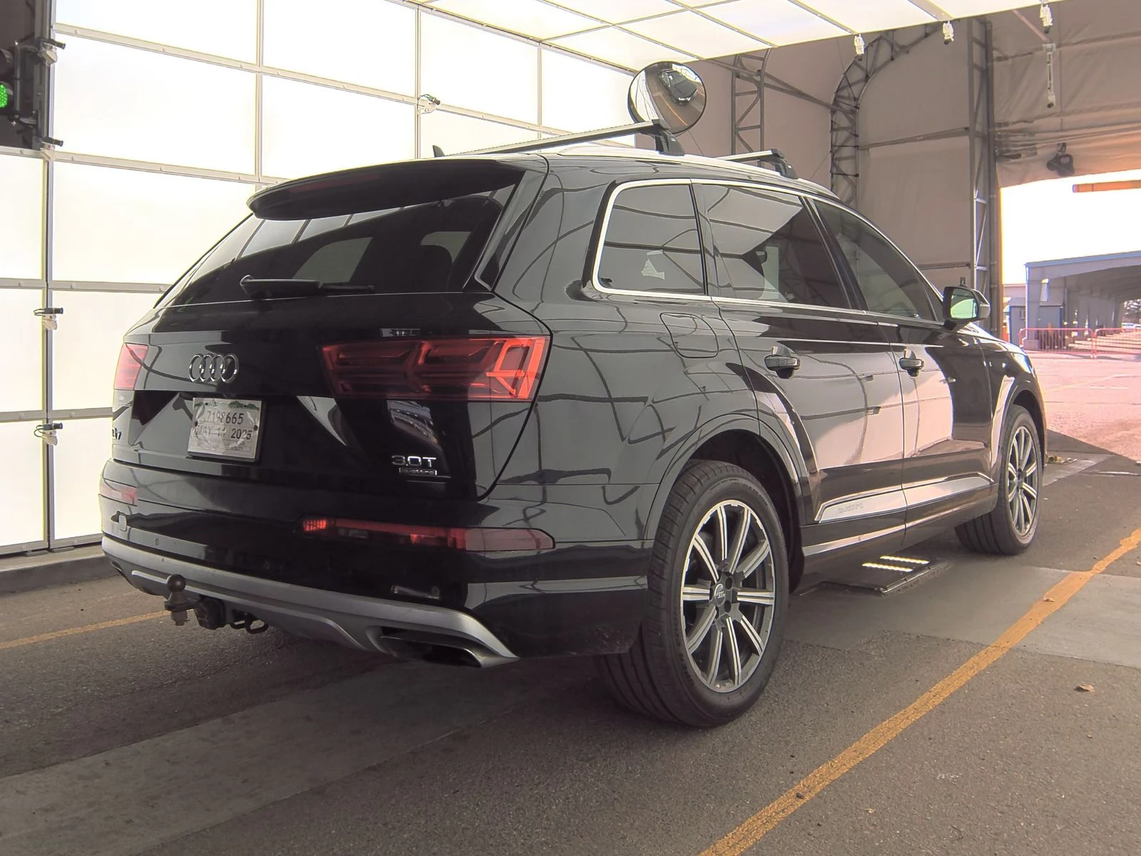 Audi Q7 PREMIUM PLUS* QUATTRO* PANO* DIGITAL* PODGREV* KEY - изображение 4