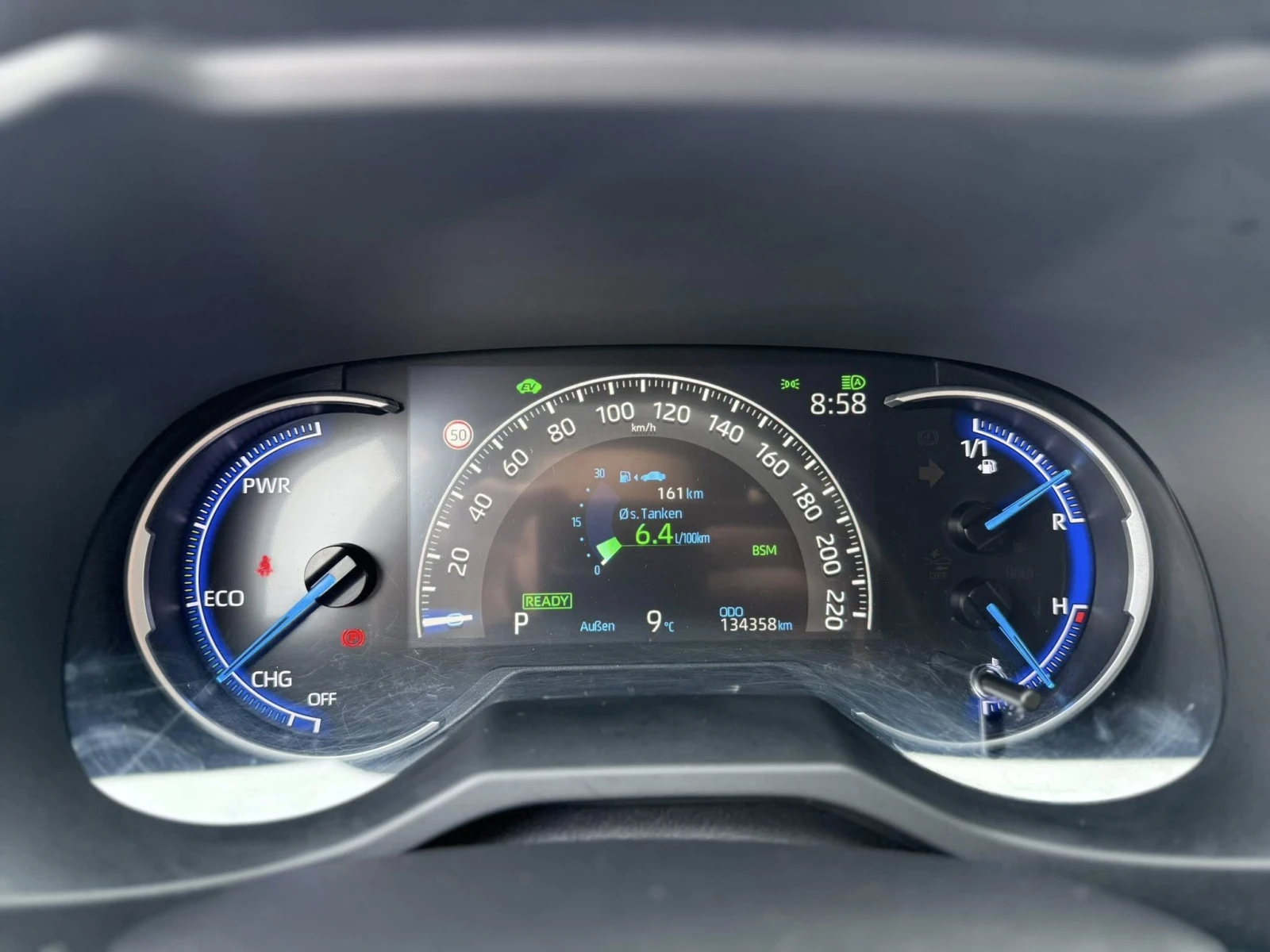 Toyota Rav4 2.5 hybrid 4x4 FULL 360камери - изображение 7
