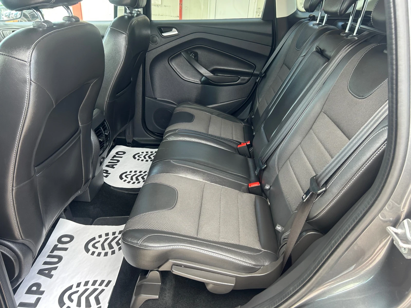 Ford Kuga 2.0d* 150k.c* 4WD* КОЖА* НАВИ* FULL - изображение 10