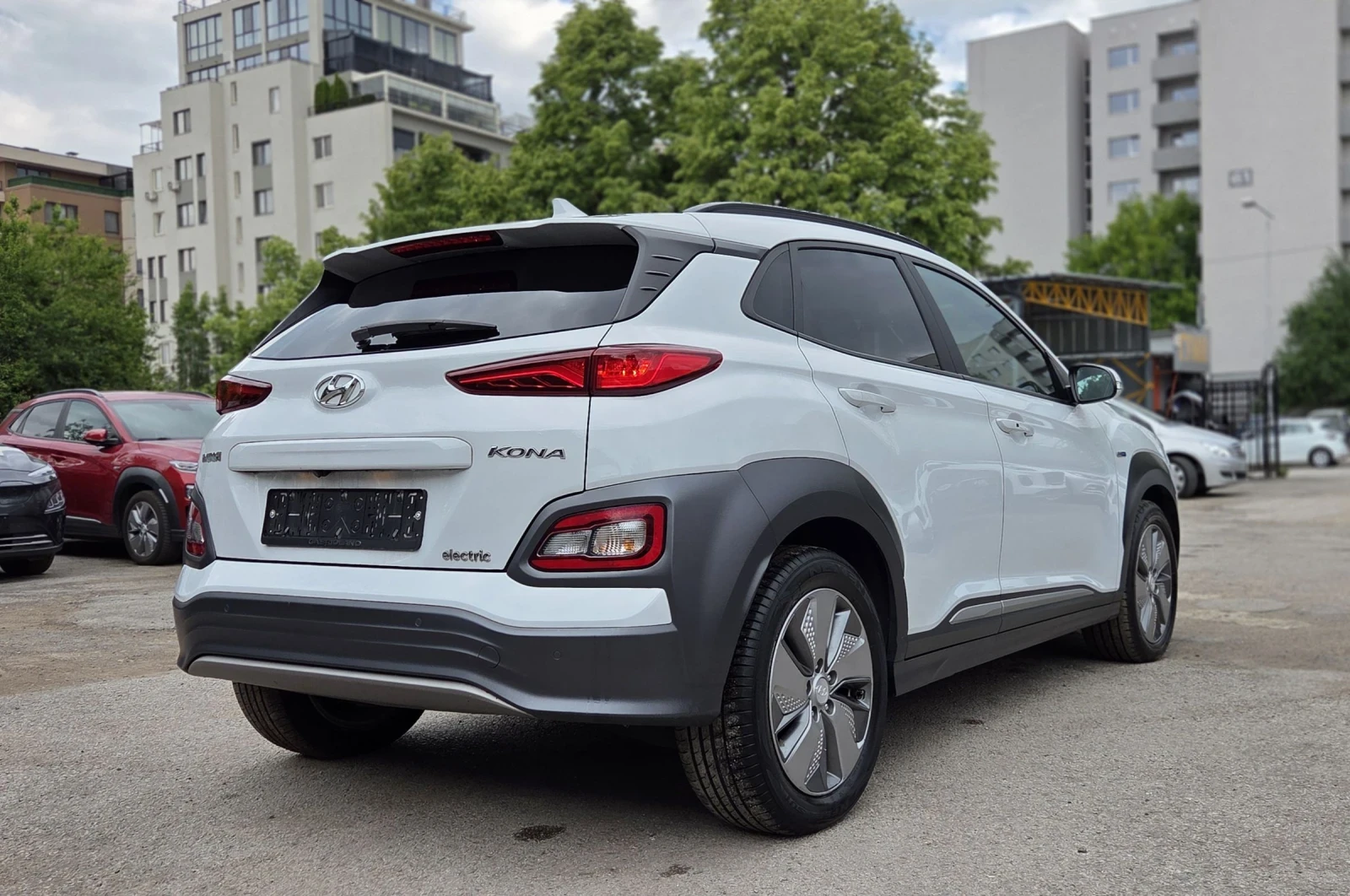Hyundai Kona 64KWh/Premium/SOH100% - изображение 4