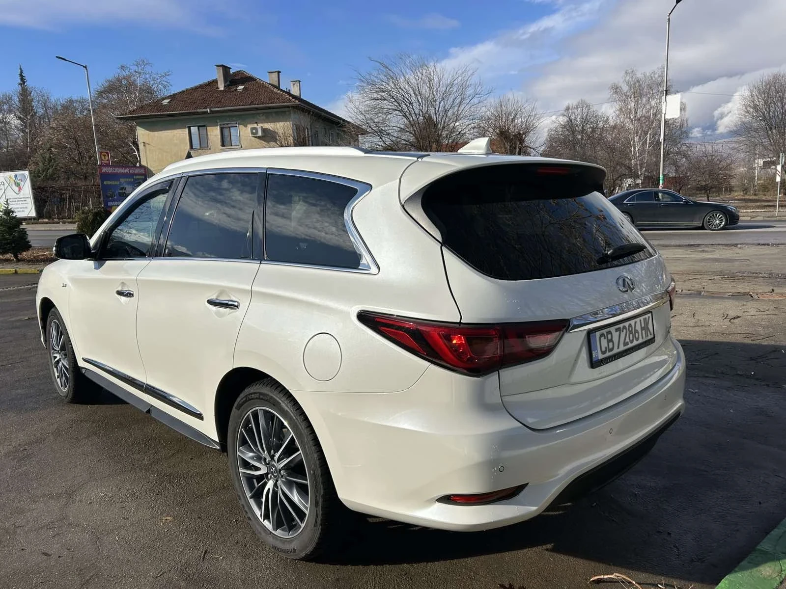Infiniti QX60  - изображение 4