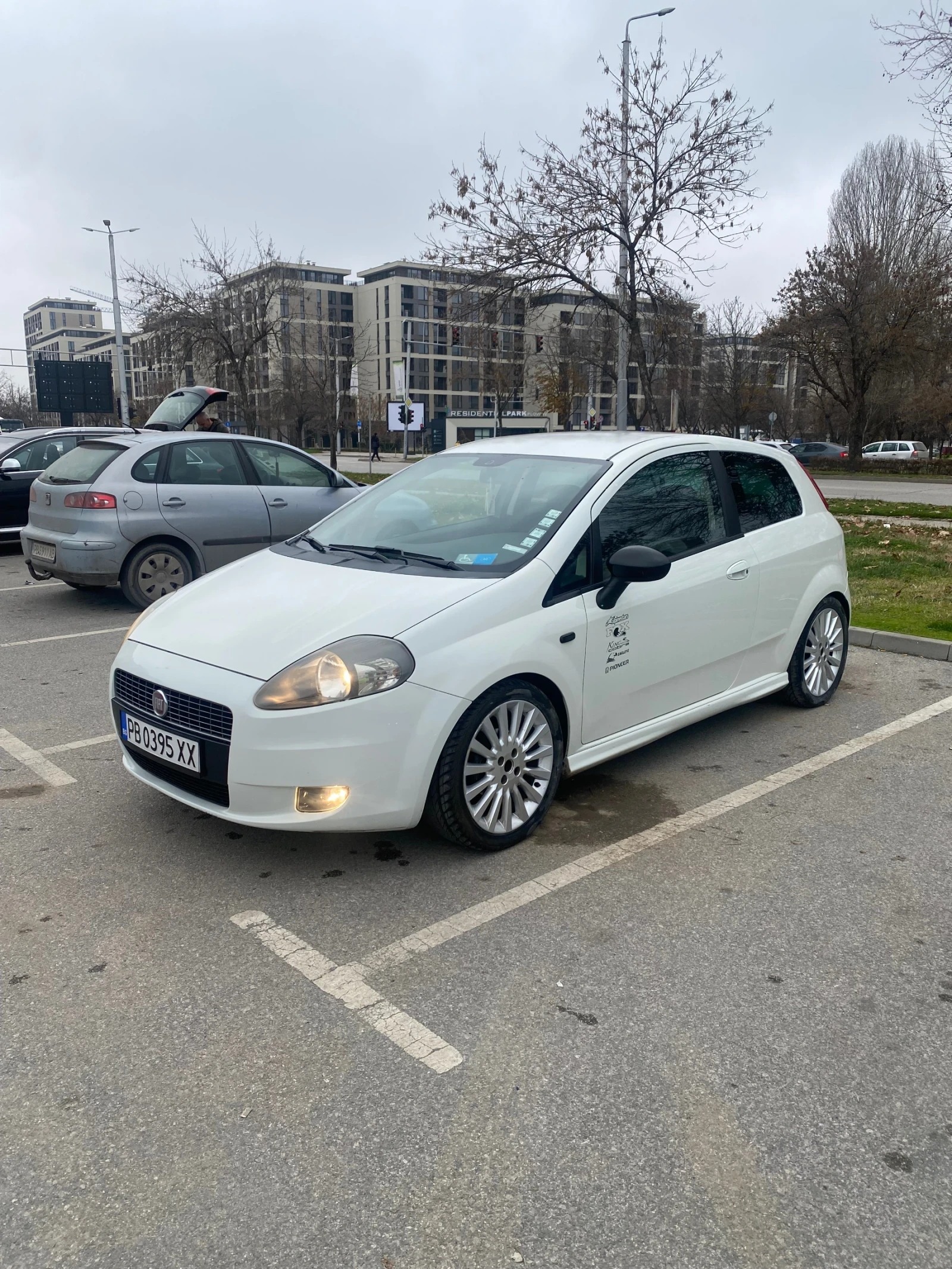 Fiat Punto 1.4 80�� ���� 4 | Mobile.bg � ����������� 1