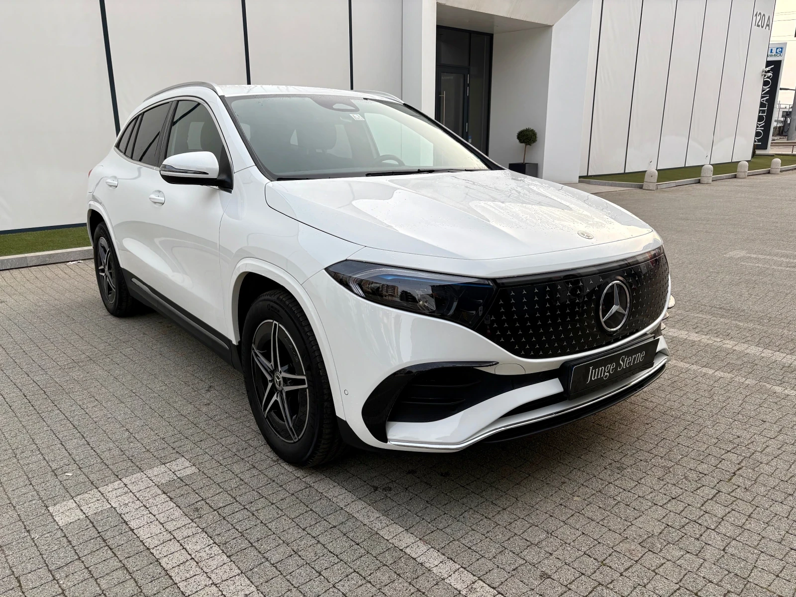 Mercedes-Benz EQA 350;4 MATIC:* AMG;Facelift;LED | Mobile.bg � ����������� 2