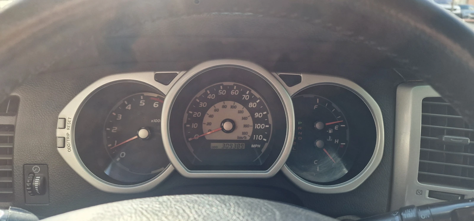 Toyota 4runner SR5, снимка 8 - Автомобили и джипове - 53791576