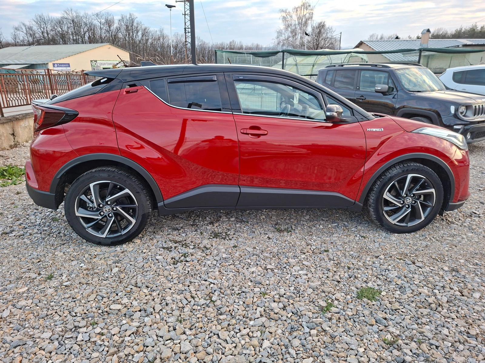Toyota C-HR 2.0 HIBRiD, снимка 8 - Автомобили и джипове - 53977731