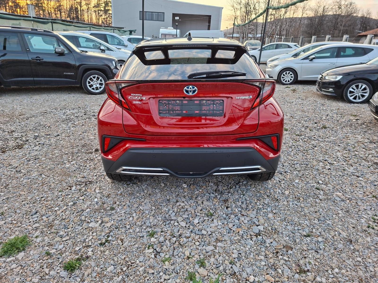 Toyota C-HR 2.0 HIBRiD, снимка 6 - Автомобили и джипове - 53977731