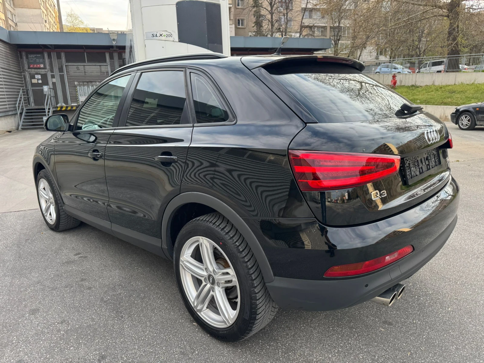 Audi Q3 2.0TDI :: Quattro :: Pano :: Camera, снимка 6 - Автомобили и джипове - 54135426