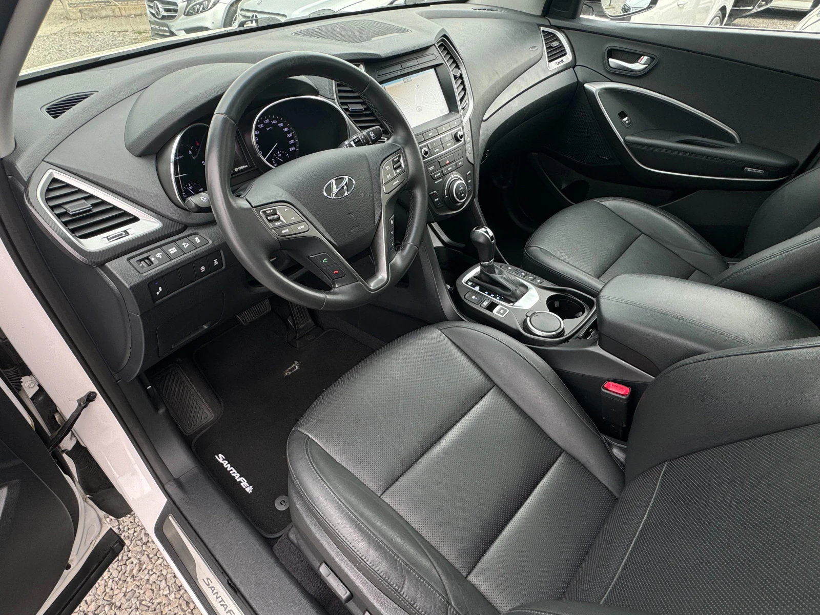 Hyundai Santa fe 2.2D ! 4WD ! 6+ 1 ! Premium !, снимка 8 - Автомобили и джипове - 54537920