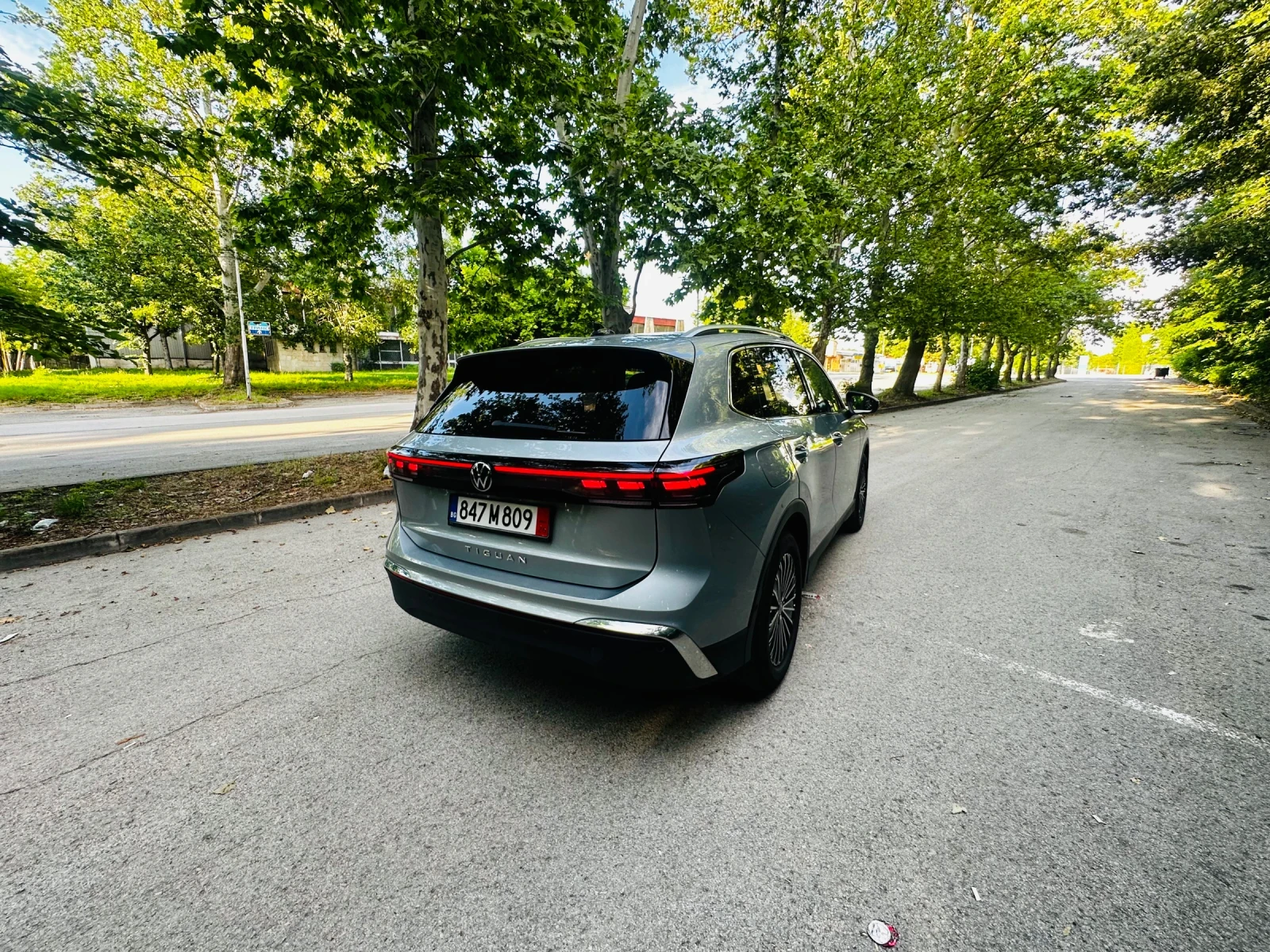 VW Tiguan TDI , снимка 5 - Автомобили и джипове - 54825080