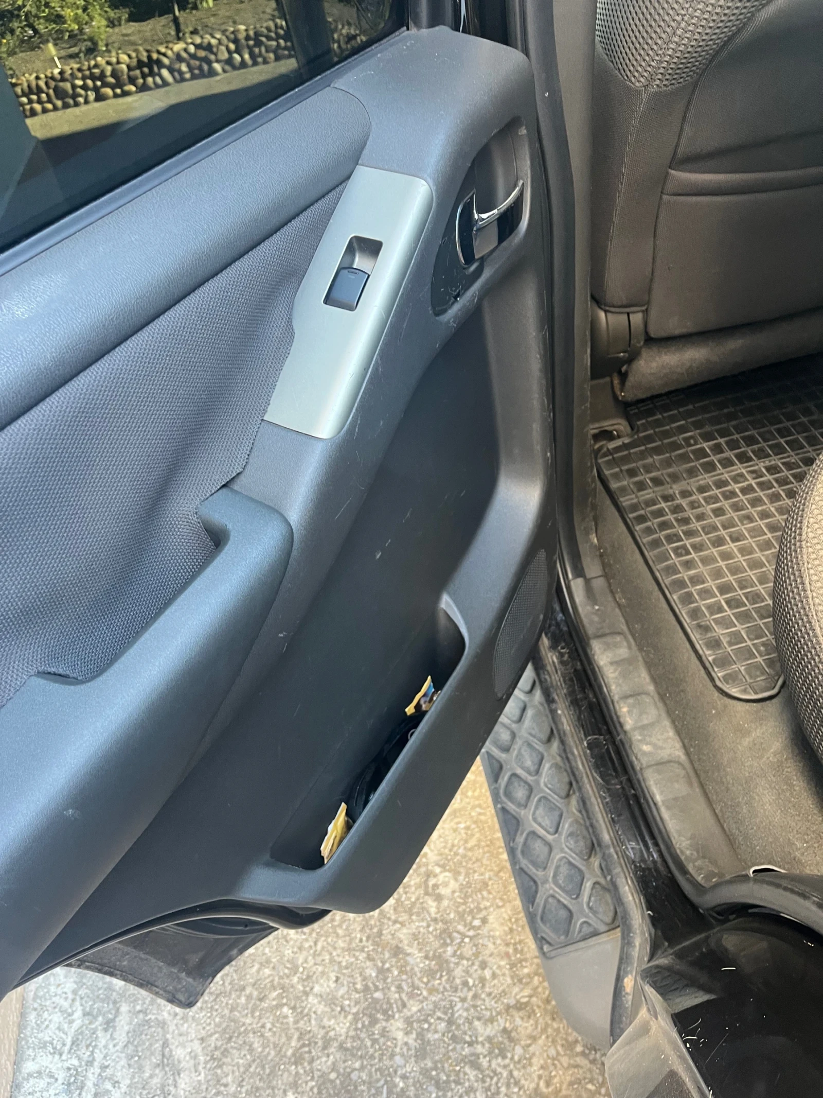 Nissan Pathfinder, снимка 6 - Автомобили и джипове - 55243606