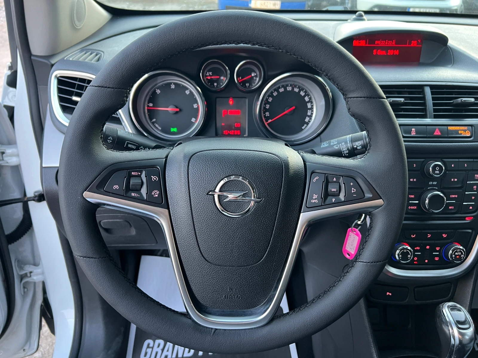 Opel Mokka 1.7CDTI-131к.с/ Автоматик/ Парктроник/ Автопилот, снимка 13 - Автомобили и джипове - 55256288