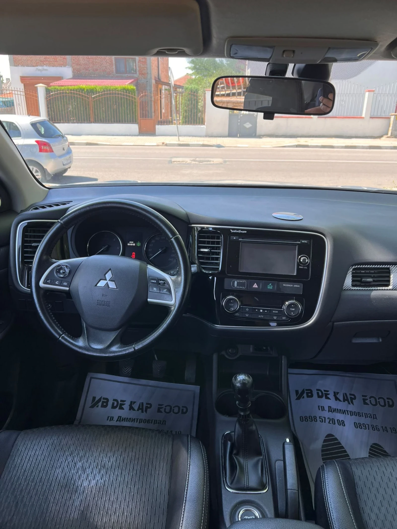 Mitsubishi Outlander, снимка 11 - Автомобили и джипове - 55262130