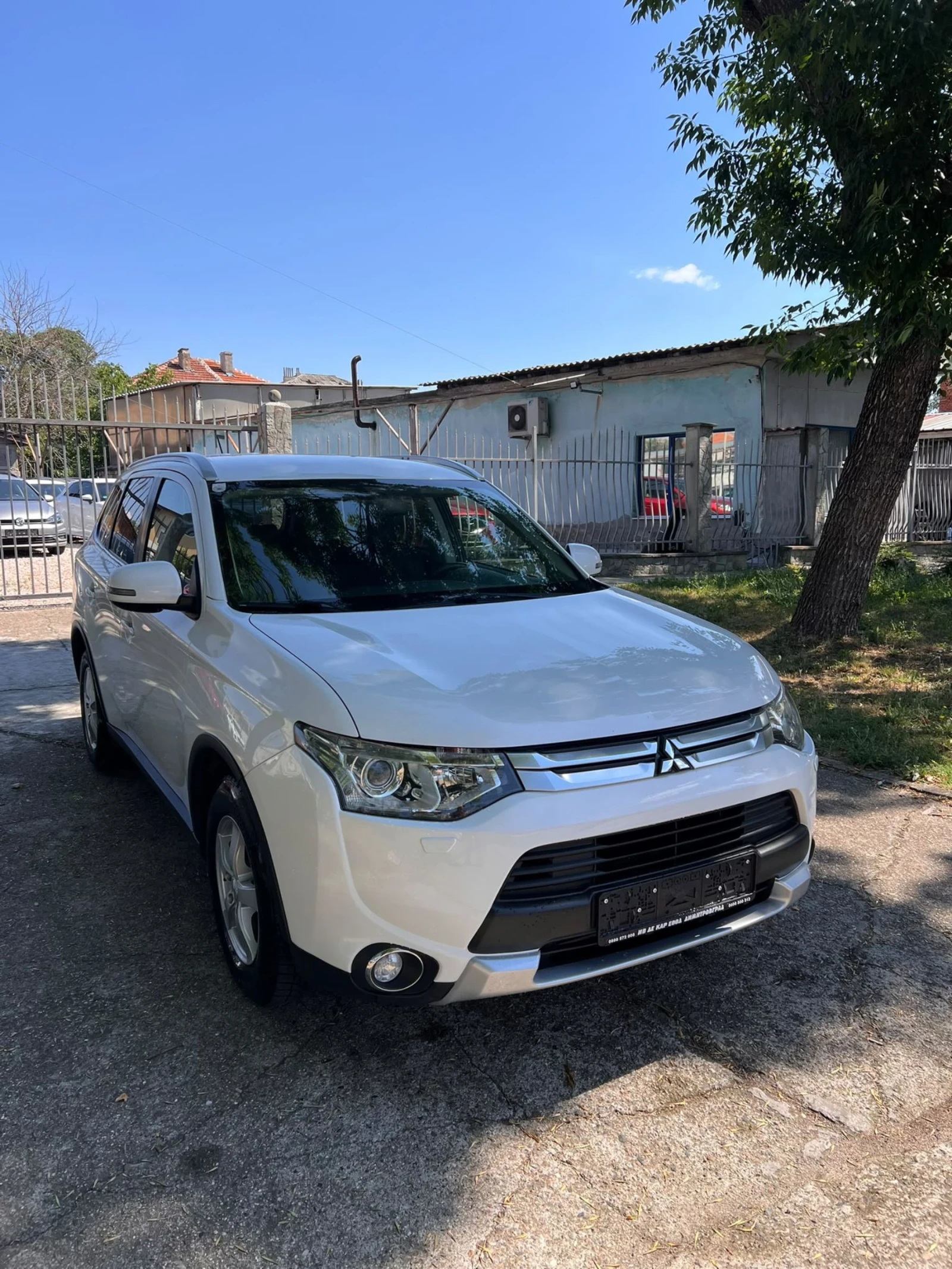 Mitsubishi Outlander, снимка 3 - Автомобили и джипове - 55262130
