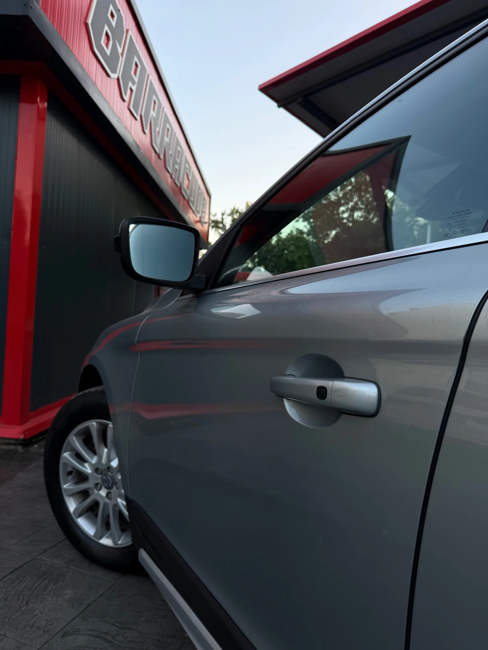 Volvo XC60 D5* 2.4* 185��* AWD 4x4* Webasto* Keyless*  | Mobile.bg � ����������� 10