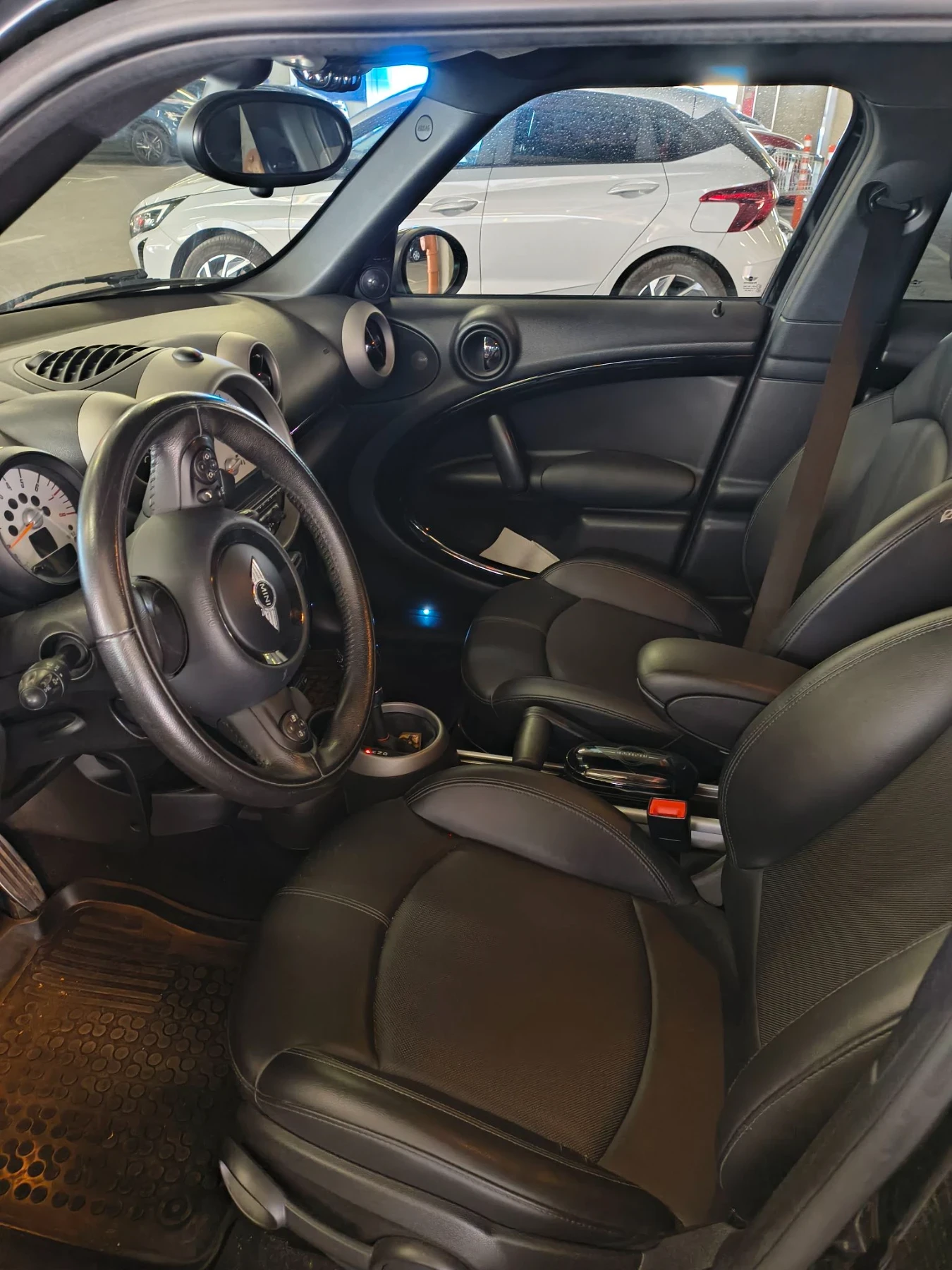 Mini Countryman S, снимка 4 - Автомобили и джипове - 56078686