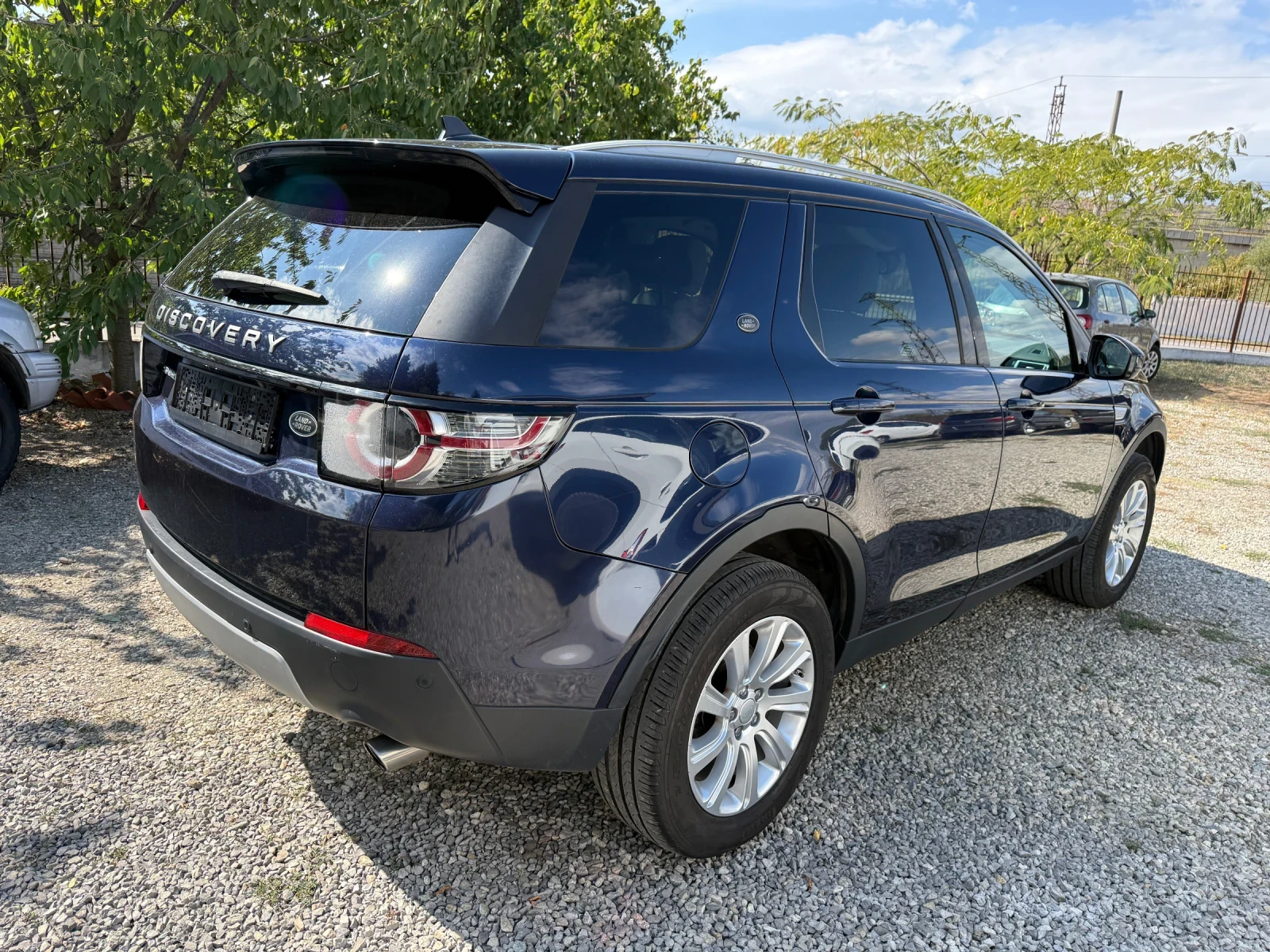Land Rover Discovery Sport 2.0TD, снимка 4 - Автомобили и джипове - 56270171