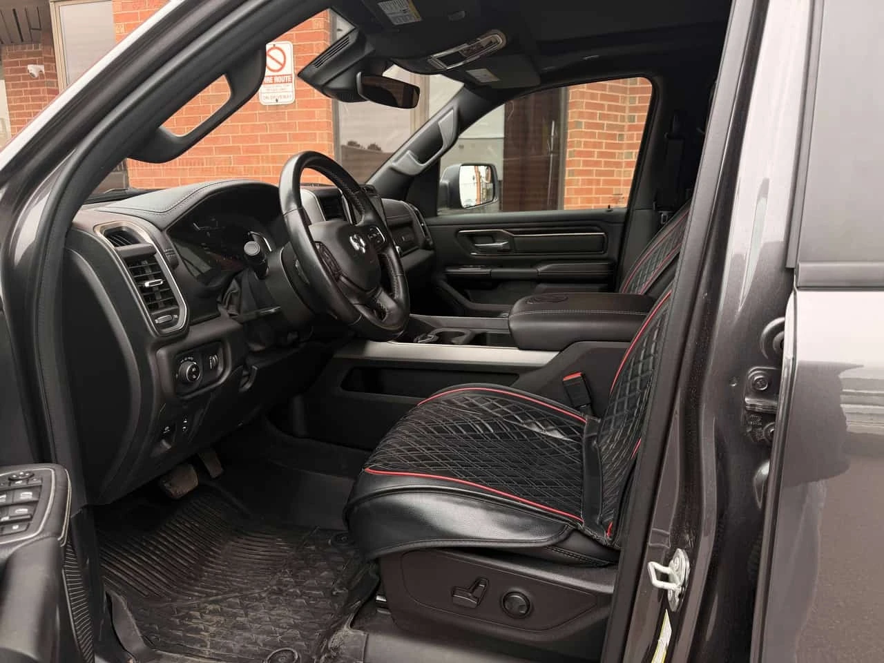 Dodge RAM 1500  Sport * CARFAX * ��� ������������ ������ | Mobile.bg � ����������� 5
