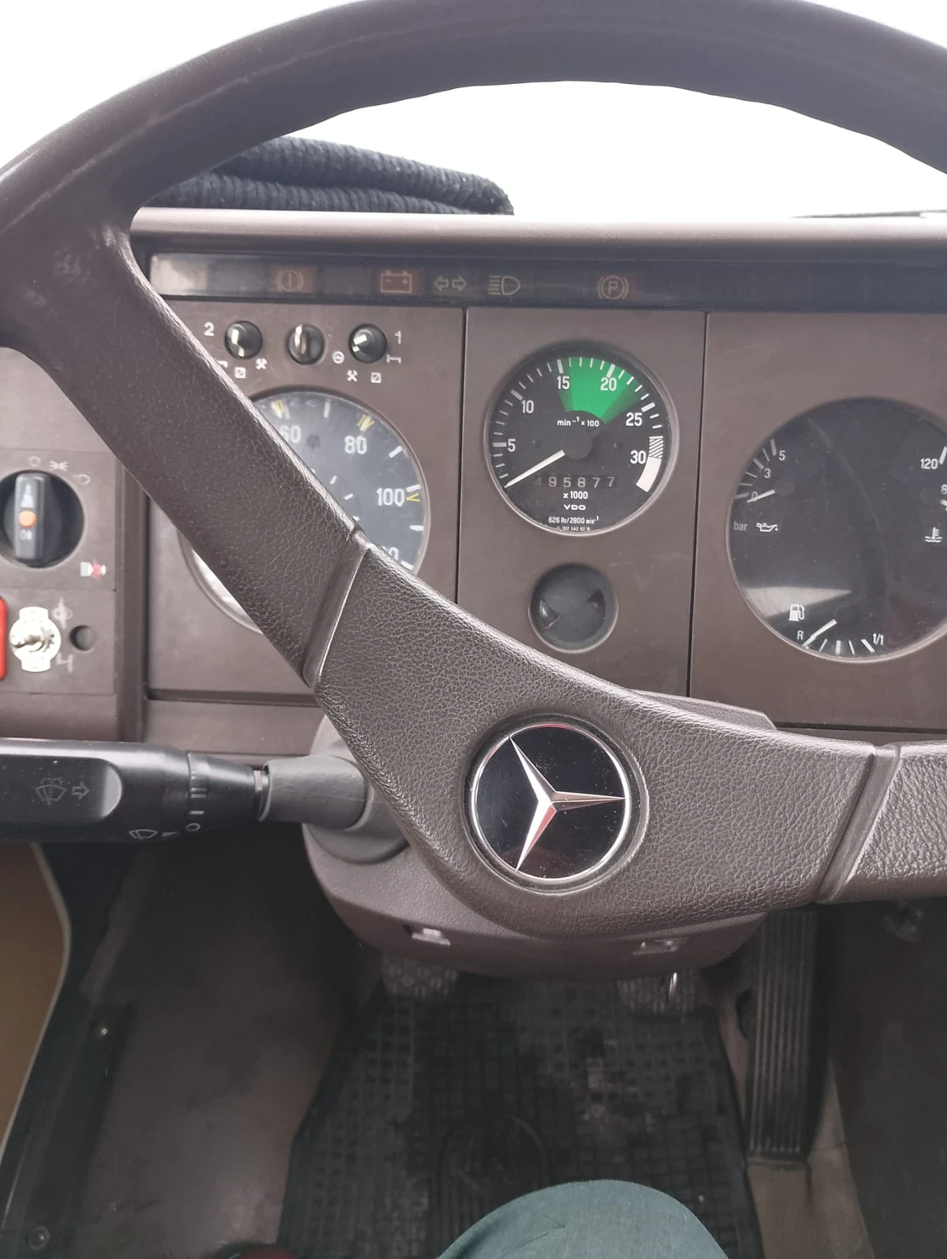 Mercedes-Benz 507 Пътна помощ, снимка 6 - Бусове и автобуси - 53754346