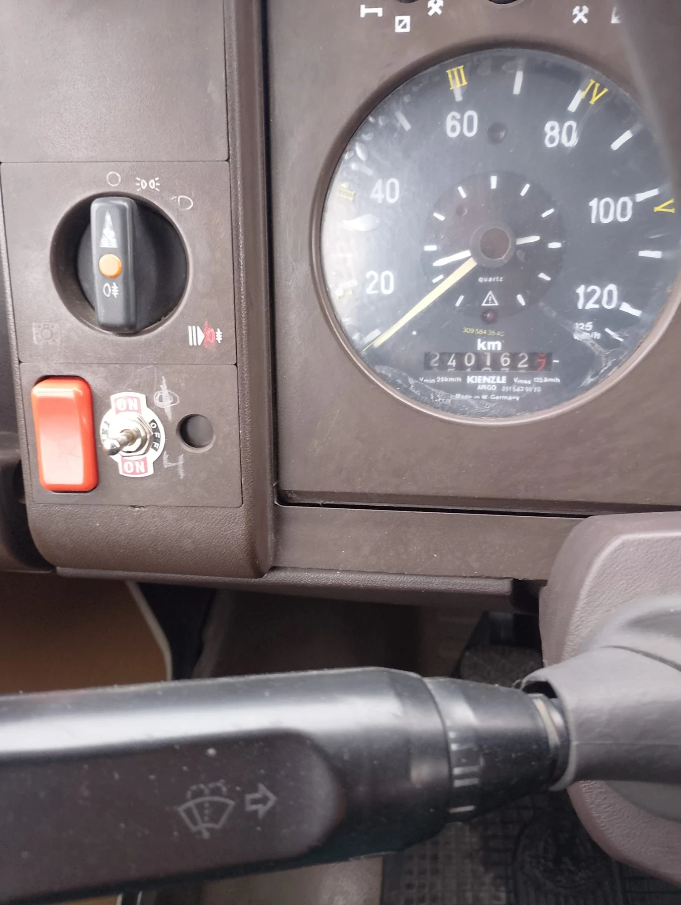 Mercedes-Benz 507 Пътна помощ, снимка 8 - Бусове и автобуси - 53754346