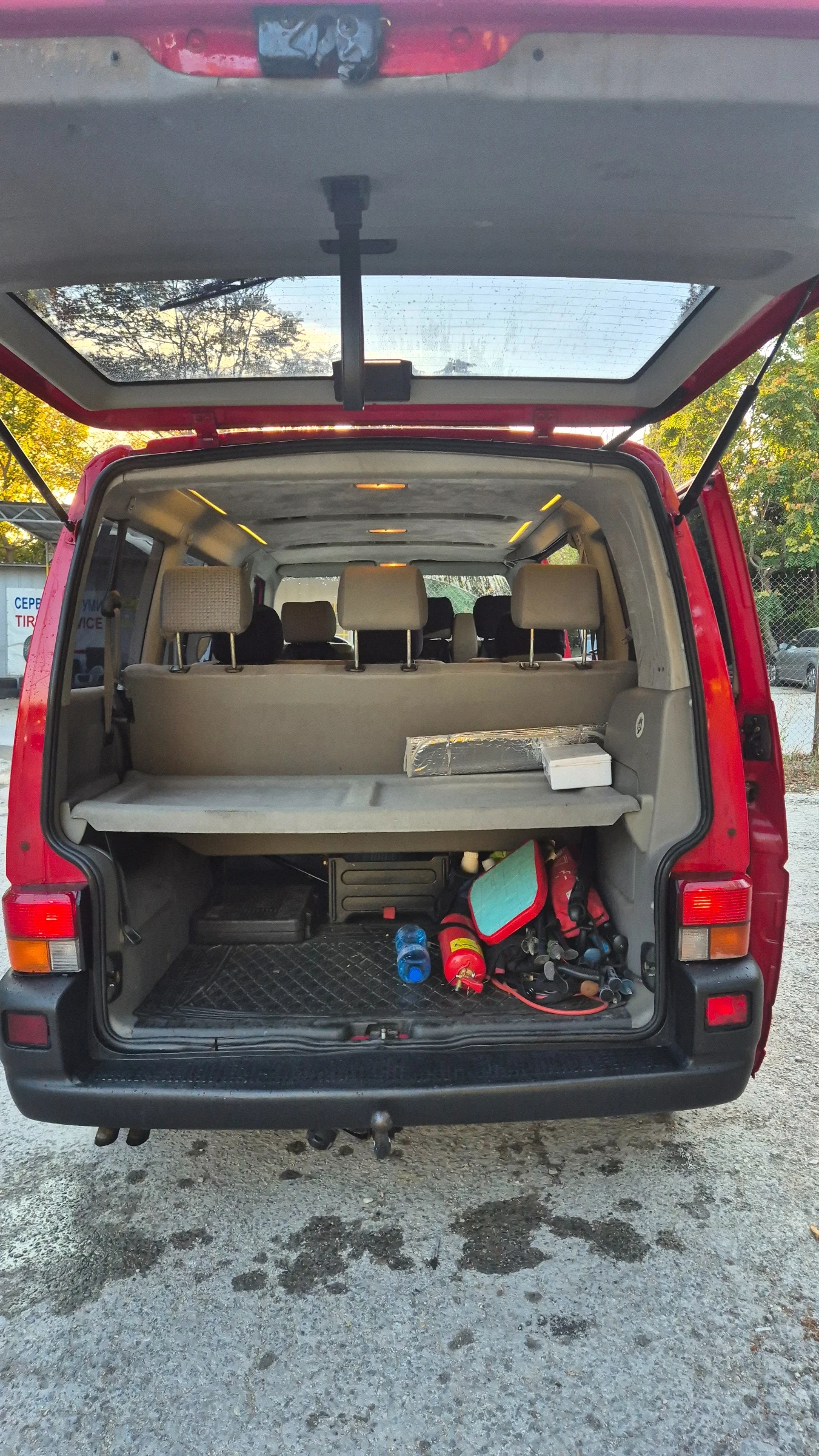 VW Caravelle, снимка 5 - Бусове и автобуси - 55956031