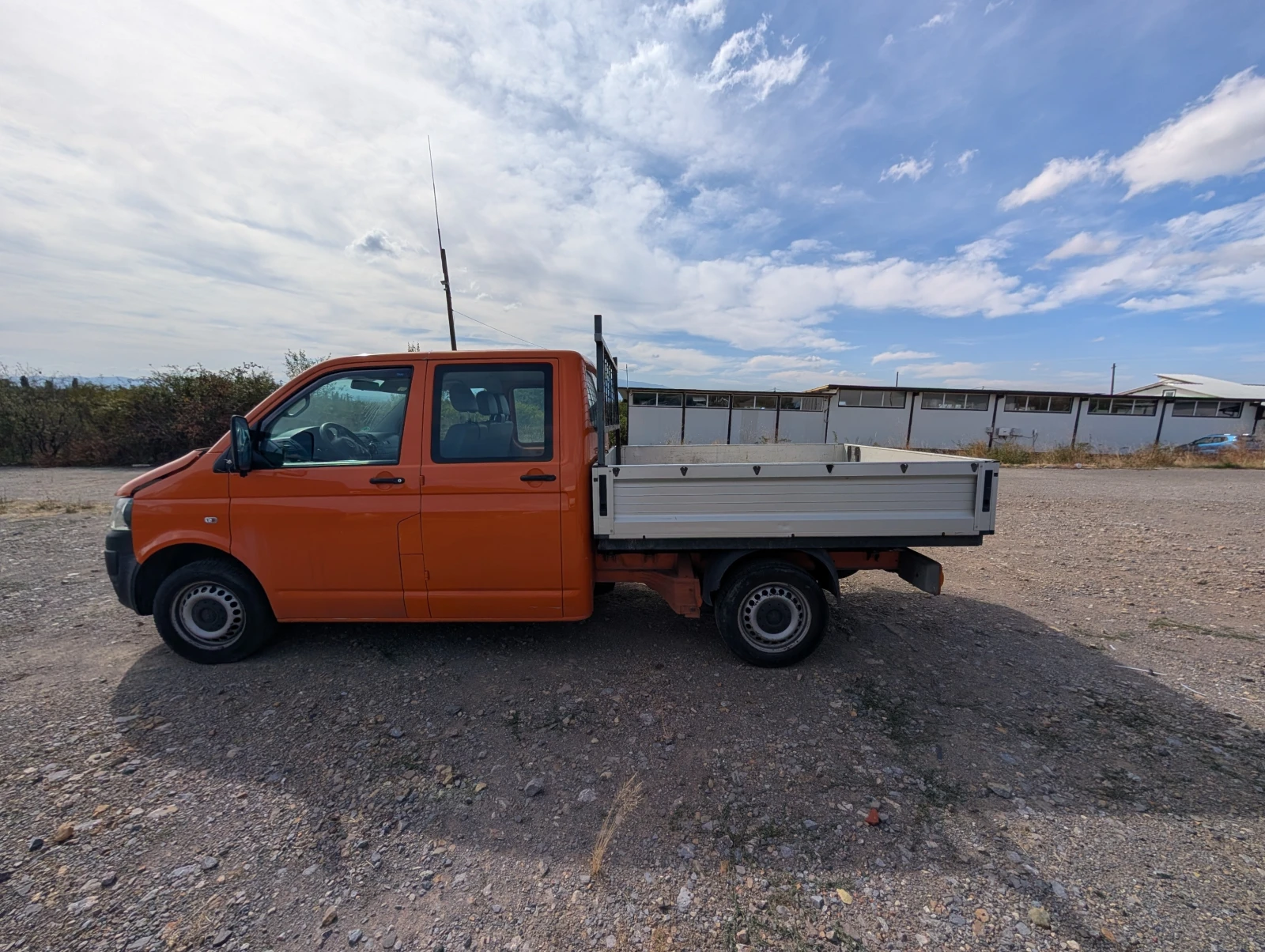 VW T5 бордови, снимка 2 - Бусове и автобуси - 56288426