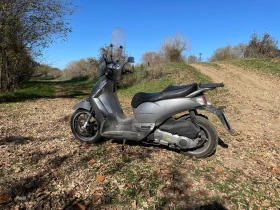 Aprilia Scarabeo 250ie, снимка 2