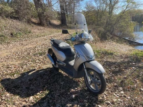 Aprilia Scarabeo 250ie, снимка 1